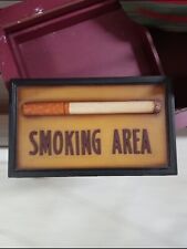 Targa decorativa "Smoking Area" con sigaretta in rilievo