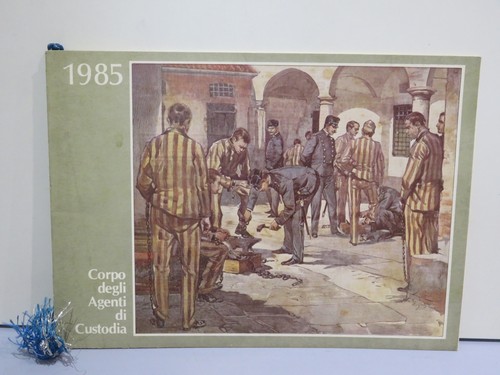 Vecchio calendario corpo degli - corpo,