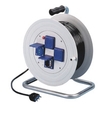 Avvolgicavo con Cavo PVC e Prese Bivalenti Schuko - WÜRTH 077450 01