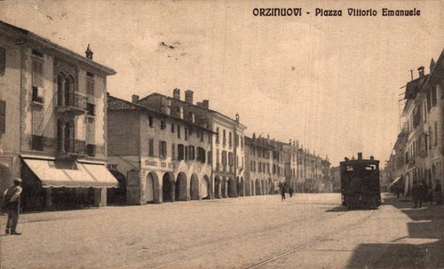 Brescia orzinuovi piazza - brescia, v