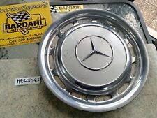 Mercedes  200- 220- 240D - 1