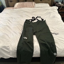 Pantaloni da uomo nuovi con