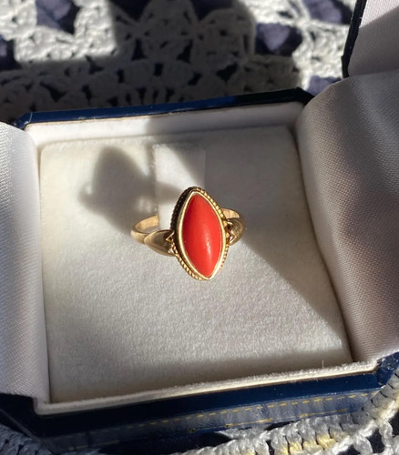 Anello corallo rosso taglio