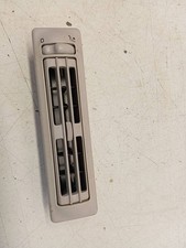 Griglia sfiato aria centrale