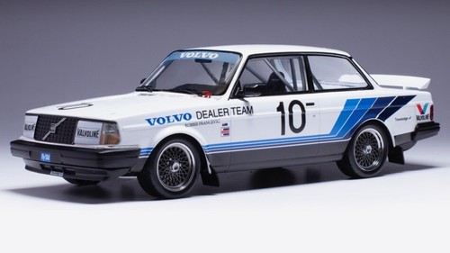 Modellino auto scala - 1:18, ixo