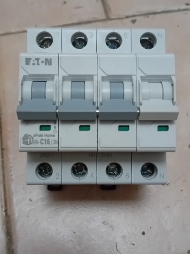 Interruttore automatico - , 3p