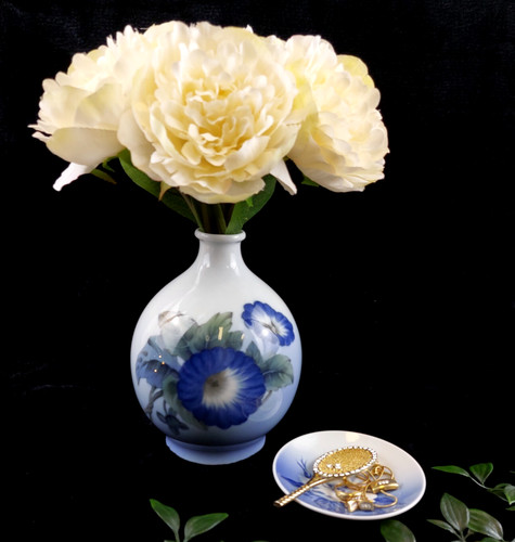 Royal copenhagen porcelain - copenhagen,