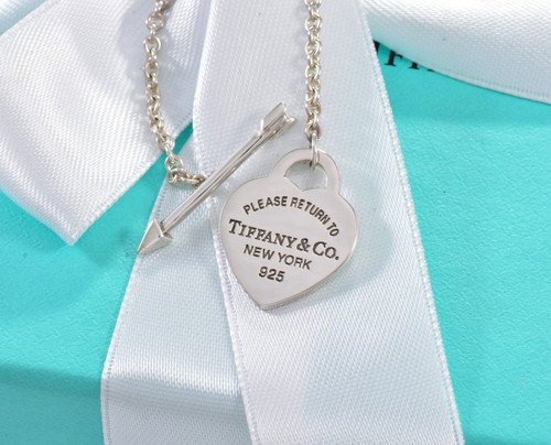 Collana con ciondolo - , freccia