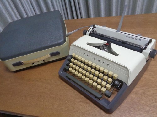 Macchina scrivere triumph - macchina, da