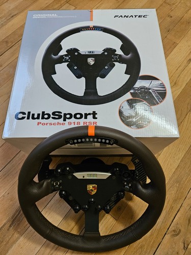 Fanatec porsch 918 rsr wheel - fanatec,