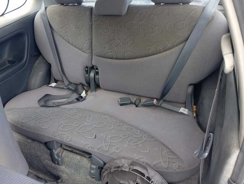 Asientos traseros toyota yaris - traseros,