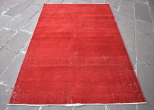 Tappeto turco vintage 55'' x 85'' anatolico over tinto rosso tappeto lana dipinto