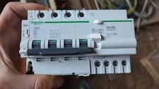 Schneider c60n c25a - c60n,
