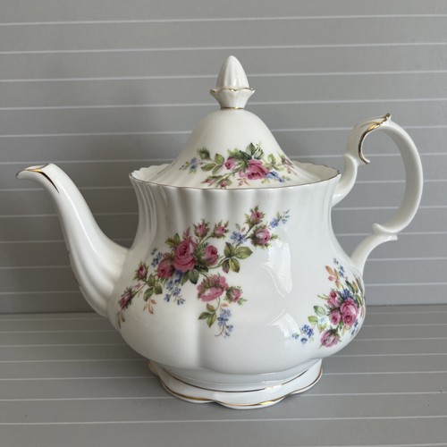 Royal albert moss rose bone - moss,