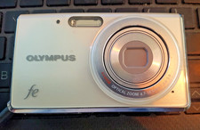 Olympus FE-230 fotocamera