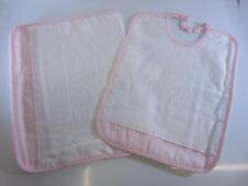 SET ASILO 2 PEZZI ROSA "QUADRI E CUORI" DA RICAMARE PUNTO CROCE CON AIDA