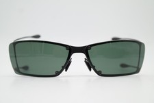 Occhiali da sole parasite