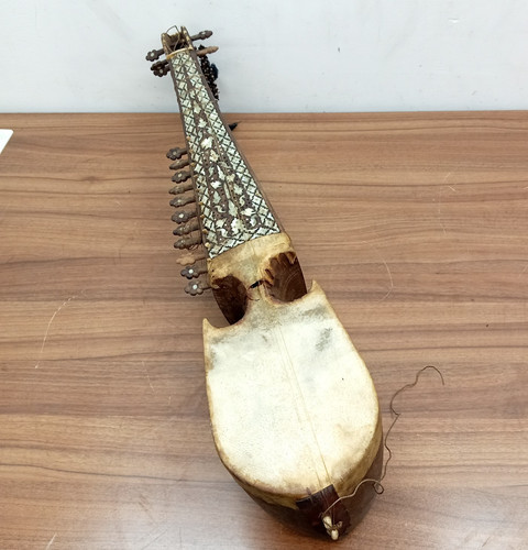 Antico strumento musicale