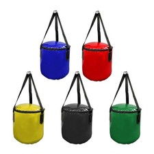 Sacco da boxe appeso per