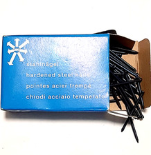 2  SCATOLE DI CHIODINI IN