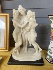 “Tre Grazie“ Scultura In Materiale Di Sintesi Alta 45 Cm