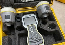 Trimble R12 Kit Base Ricevitore GNSS + Rover RTK/Galileo/Beidou/L5/radio 450-70/2W