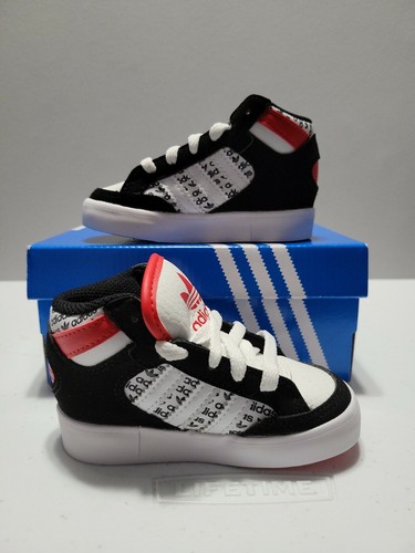 Scarpe sneakers sportive