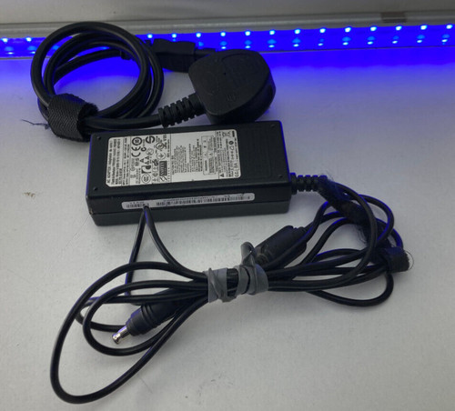 Chicony samsung 19v 16a - samsung, 3.16a