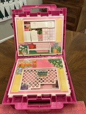 Barbie Mattel Fold 'n Fun casa