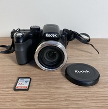 Kodak Pixpro AZ421 16,1 megapixel fotocamera digitale bridge nera zoom 42x e scheda SD da 32 GB