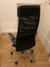 Poltrona sedia ufficio nera ecopelle Ikea - usata