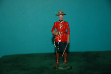 NON DURSO MA CIRCA  SOLDATINO PASTA 1950 UFFICIALE CANADESE MOUNTY NO MARC  10CM