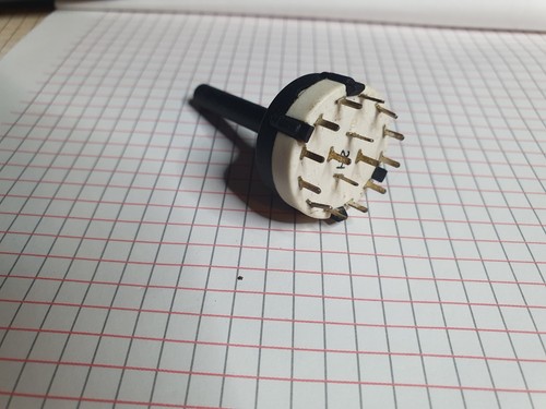 Commutatore rotativo vie - rotativo, 4