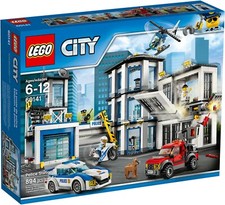 LEGO 60141 TOWN CITY STAZIONE DI POLIZIA CON BOX ED ISTRUZIONI OTTIMO STATO