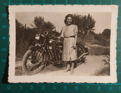 Foto moto motom donna 1940 - foto,