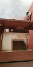 Macchina per cucire SINGER con mobiletto e pedale Vintage