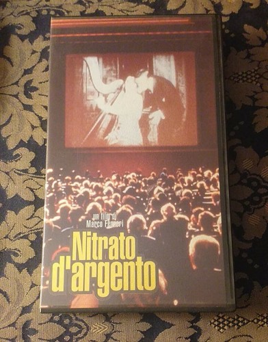 Vhs nitrato argento film di - vhs, d'argento