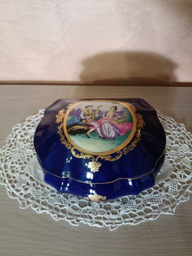 Vecchio portagioie - , in