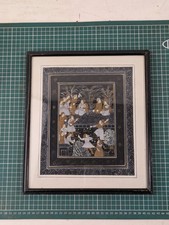 Quadro vintage indiano a guazzo su stoffa, possibilmente seta, incorniciato e smaltato