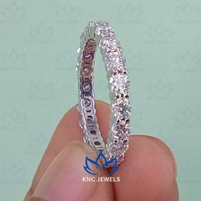 2.20 ctw Round Cut Moissanite
