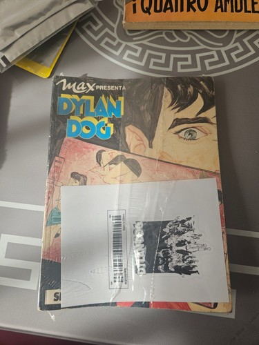 Dylan dog max - dog, presenta