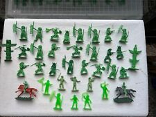 LOTTO 35 SOLDATINI Indiani Cowboy West - Scala 1/35 Colore Verde