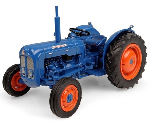 Universal hobbies trattore - -,
