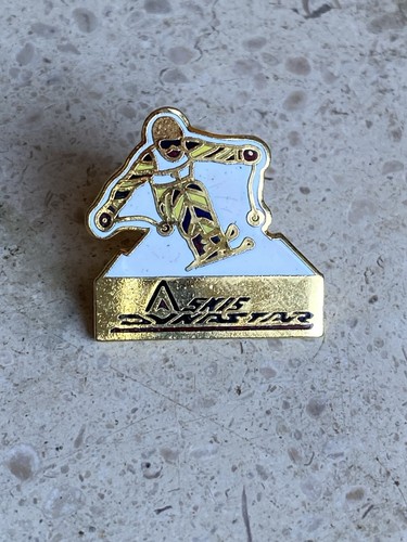 Pin skis dynastar - pin’s, •