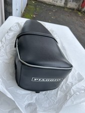 SELLA NERA PIAGGIO VESPA 50 - 125 PRIMAVERA - 125 ET3 A 2 POSTI APERTURA LEVA