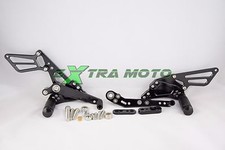 Pedane arretrate regolabili