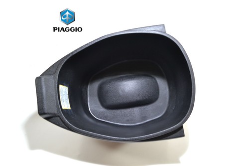 Vano casco sottosella