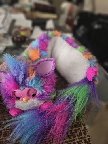 Furby peluche interattivo - dj,