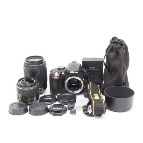 Nikon d3300 con 4159 scatti - con,