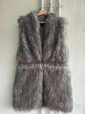 Giubbotto smanicato in eco pelliccia grigia ZARA